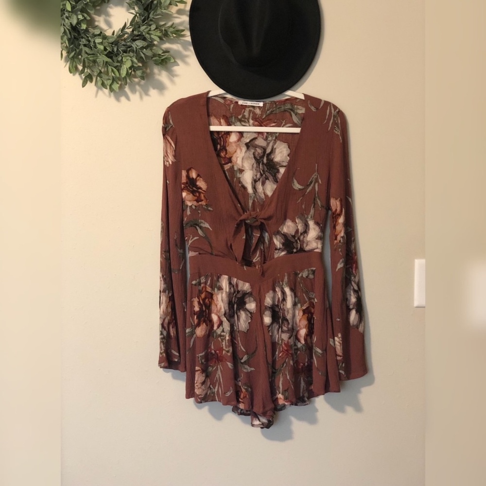 Pink + Sophie Floral Romper sz M